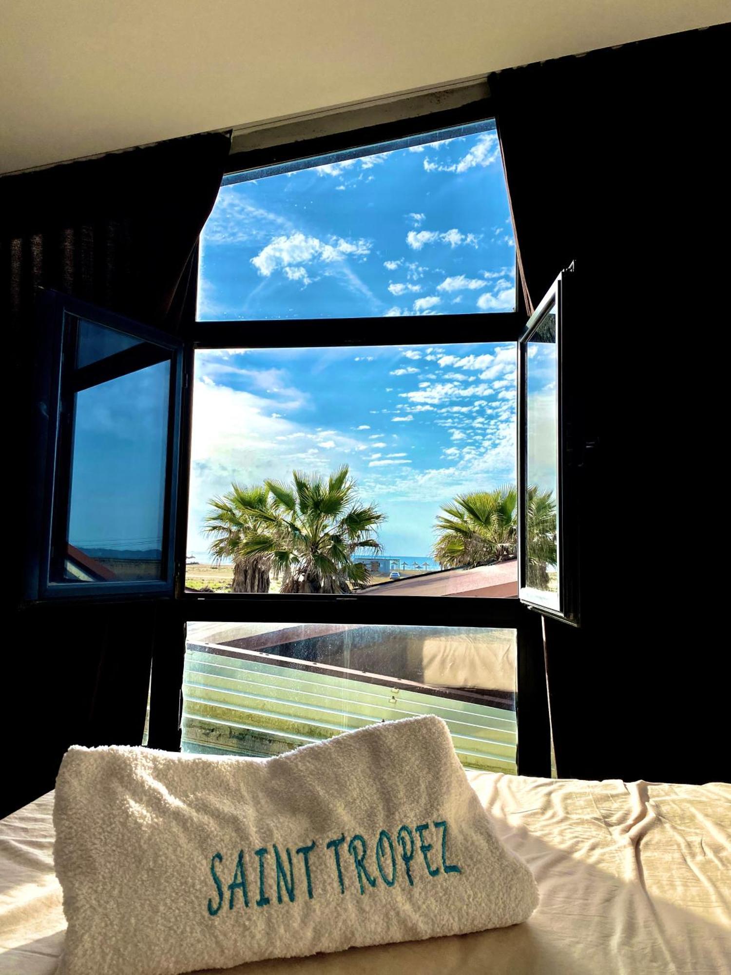 Saint Tropez Durres Hotel Bisht Kamez Exterior photo